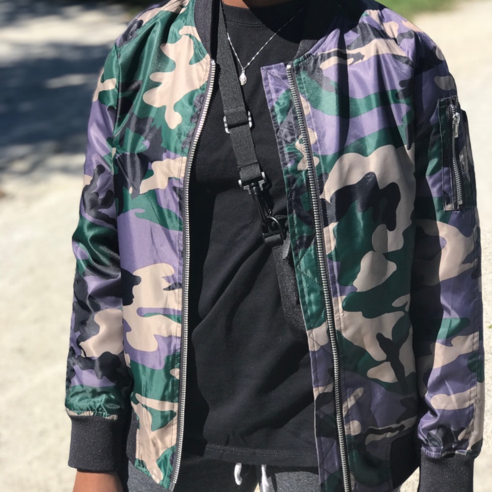 Camo bomber jacket - Sz M